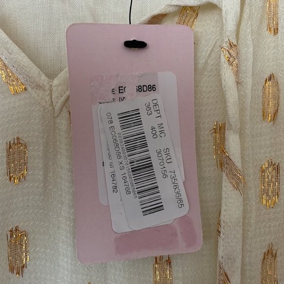 Gold Sleeved NWT Chelsea & Violet Dress - Picture 3 of 4